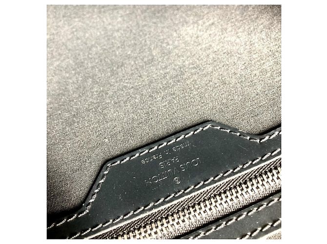 Borsa Malden Monogram Matte Louis Vuitton Blu navy - vista 14