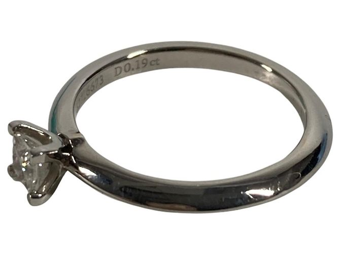 Platinring mit Diamant im Princess-Cut von Tiffany & Co. - Ansicht 3