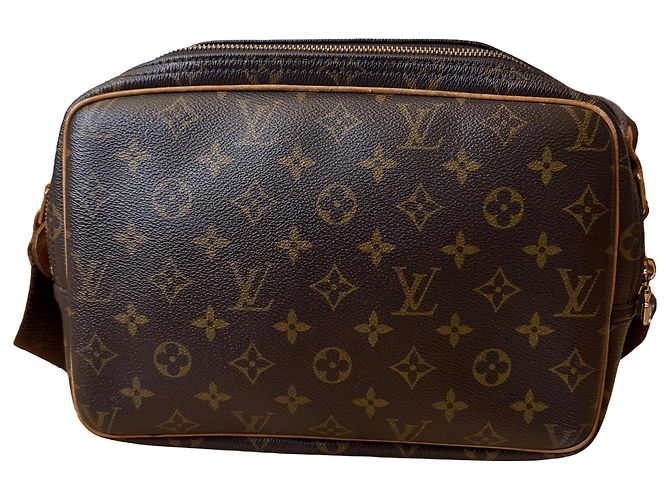 Reporter PM Louis Vuitton Negro Dorado - vista 6