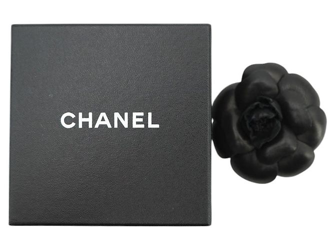 Timeless Chanel Spilla Fiore Camelia in Pelle Nera Vintage Nero - vista 2