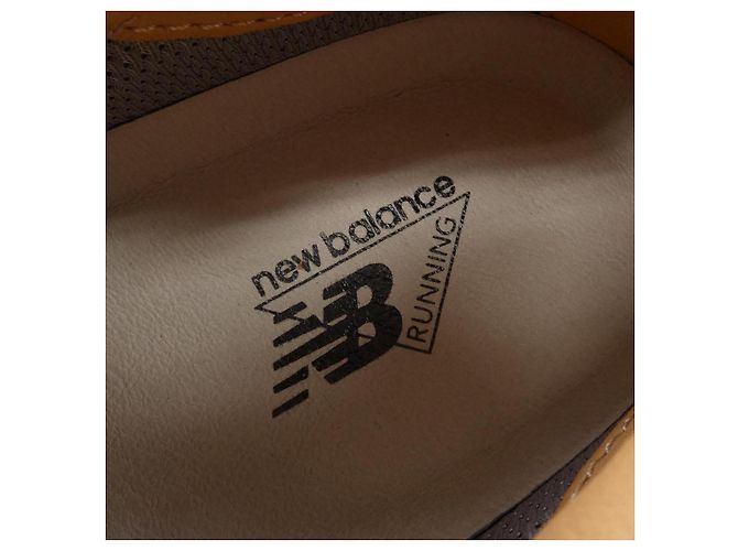 Autre Marque Sneakers New Balance M1300JPN Beige - vista 6