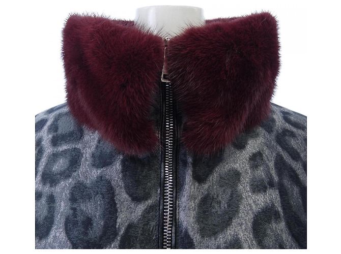 Moncler GIUTURNA Down Jacket Brown - view 6