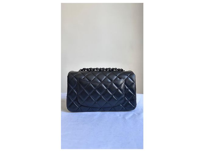 Timeless Borsa Chanel Classica Mini con Patta in Pelle Nera Nero - vista 2