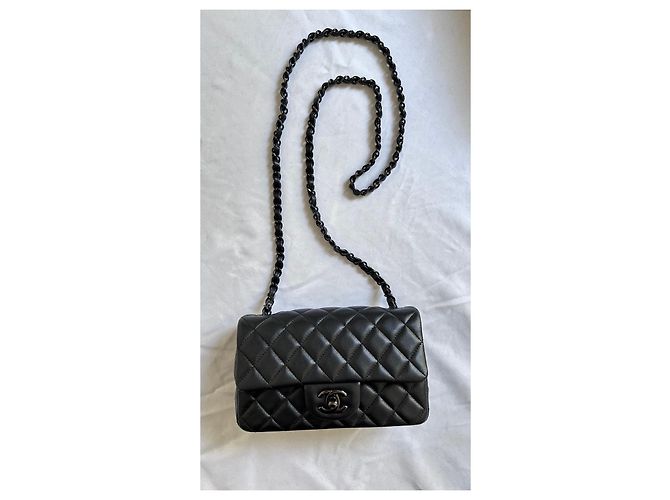 Timeless Borsa Chanel Classica Mini con Patta in Pelle Nera Nero - vista 7