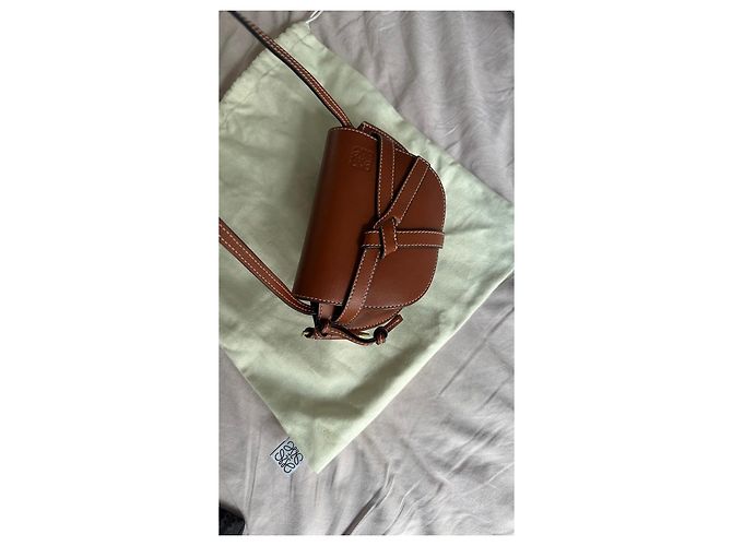 Borsa Loewe Gate Mini in Pelle Marrone - vista 10