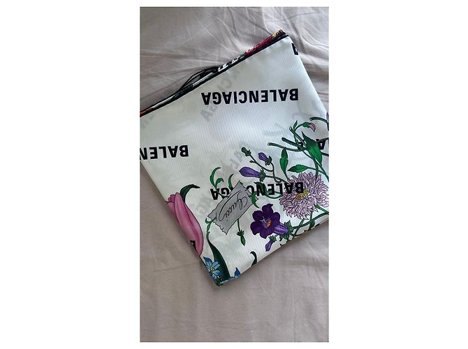Foulard in Seta Gucci x Balenciaga Bianco Multicolore - vista 13