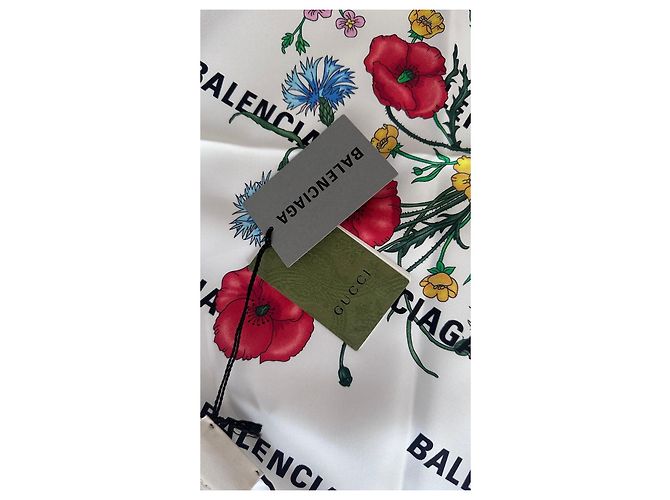 Foulard in Seta Gucci x Balenciaga Bianco Multicolore - vista 6