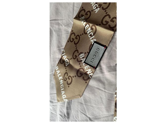 Kleiner beiger Seidenschal Gucci x Balenciaga Braun - Ansicht 2