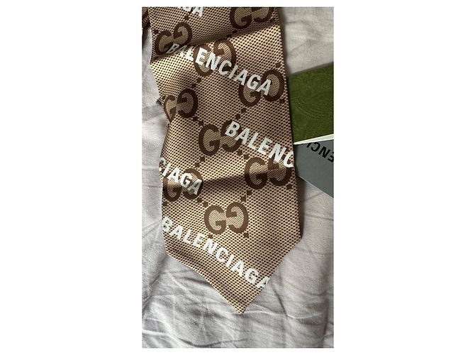 Kleiner beiger Seidenschal Gucci x Balenciaga Braun - Ansicht 3