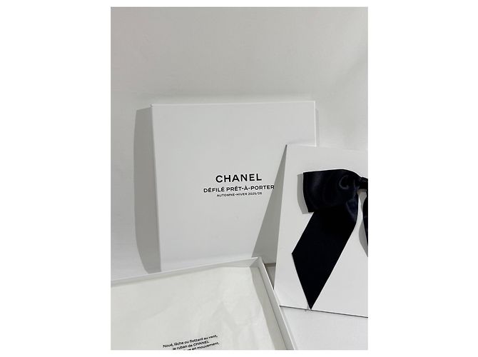 Invitation Défilé Automne Hiver 2025/2026 Ruban soie Chanel Noir - vue 4