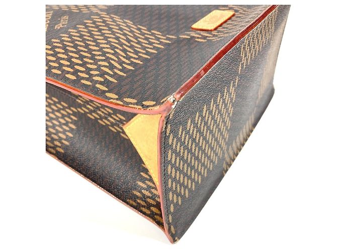 Bolso Mini Tote Damier Gigante en Colaboración Louis Vuitton NIGO Castaño - vista 17