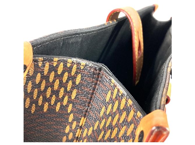 Bolso Mini Tote Damier Gigante en Colaboración Louis Vuitton NIGO Castaño - vista 9