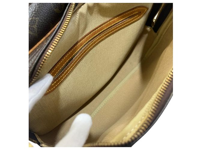Borsa a Spalla Reporter PM Monogramma Louis Vuitton Marrone - vista 15