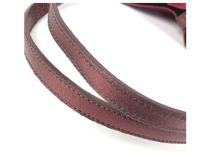 Rote Wildleder Schultertasche von Tiffany & Co. - Ansicht 13