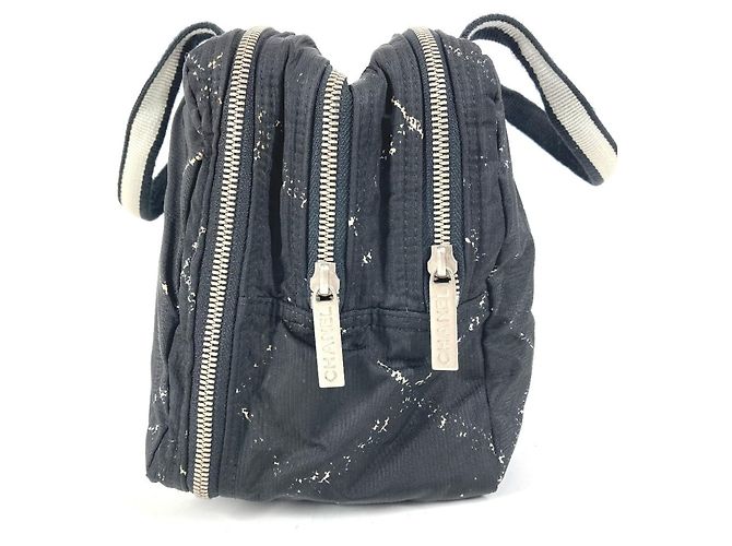 Borsa a mano con logo della vecchia linea di viaggio Chanel Nero Bianco - Ansicht 3
