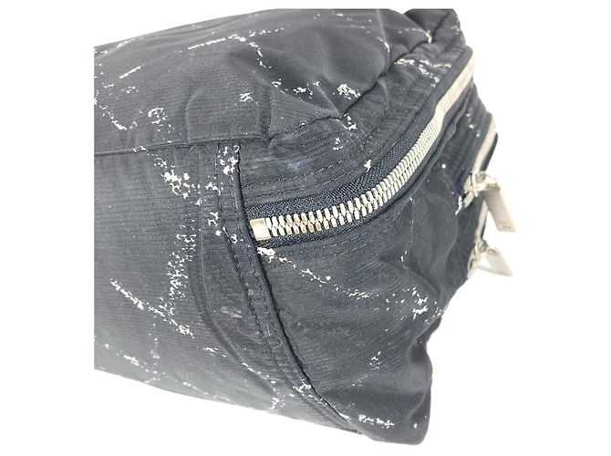 Borsa a mano con logo della vecchia linea di viaggio Chanel Nero Bianco - Ansicht 6