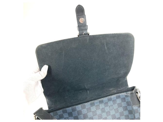 Borsa Messenger MM Newport Damier Cobalt Louis Vuitton Blu navy - vista 17
