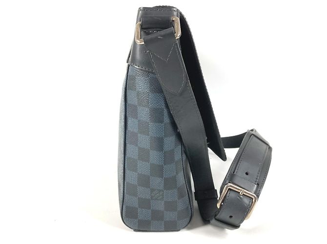 Borsa Messenger MM Newport Damier Cobalt Louis Vuitton Blu navy - vista 8