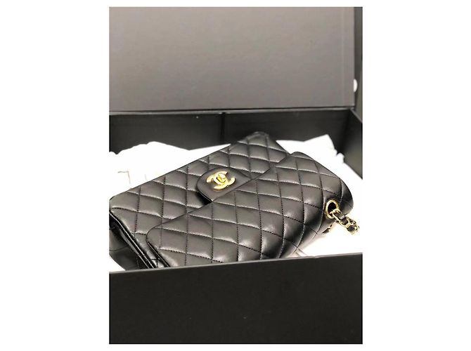 Chanel Piccola Borsa a Catena in Agnello Nero - vista 5
