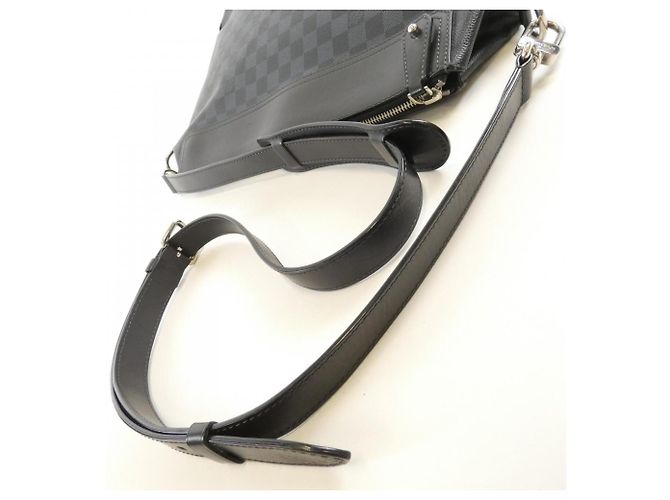 Borsa a Spalla Greenwich Damier Cobalt di Louis Vuitton Nero - vista 7