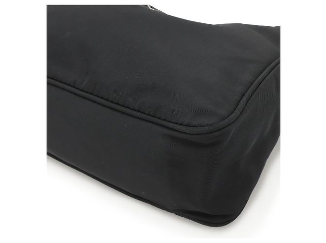 Pochette Borsa Triangolo Prada - Borsa in Nylon Nera (Nero) - vista 4