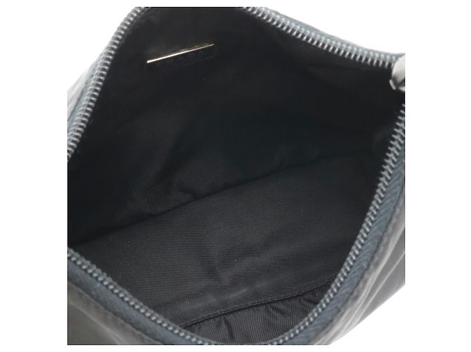 Pochette Borsa Triangolo Prada - Borsa in Nylon Nera (Nero) - vista 7
