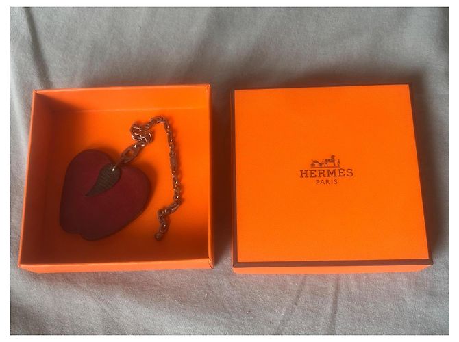 Charm per borsa Hermès Mela Rossa in pelle Rosso - vista 14