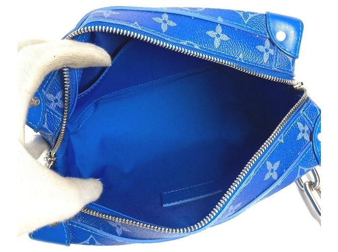 Soft Trunk Schultertasche Monogram Clouds von Louis Vuitton Weiß Blau - Ansicht 10