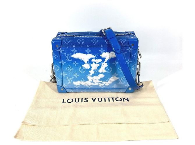 Soft Trunk Schultertasche Monogram Clouds von Louis Vuitton Weiß Blau - Ansicht 17