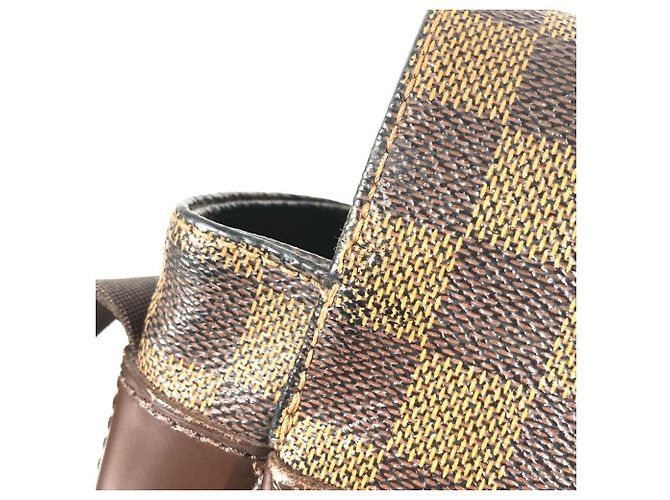 Bolso Mensajero Damier Bastille Louis Vuitton Castaño - vista 17
