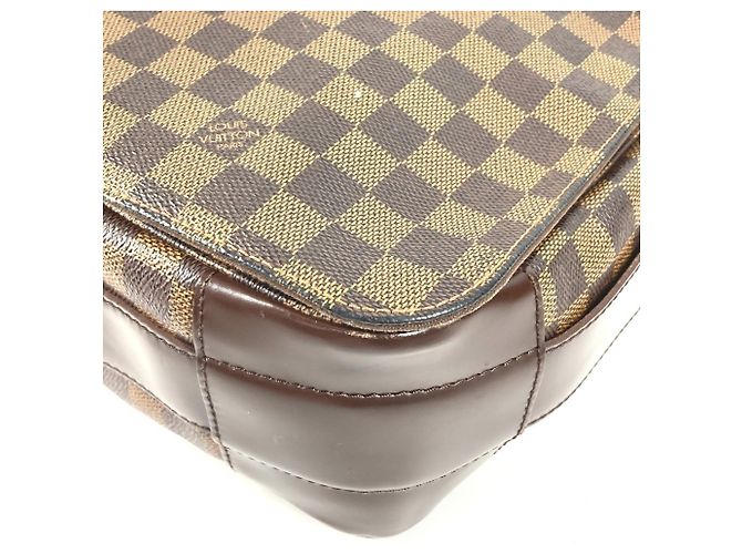 Bolso Mensajero Damier Bastille Louis Vuitton Castaño - vista 6