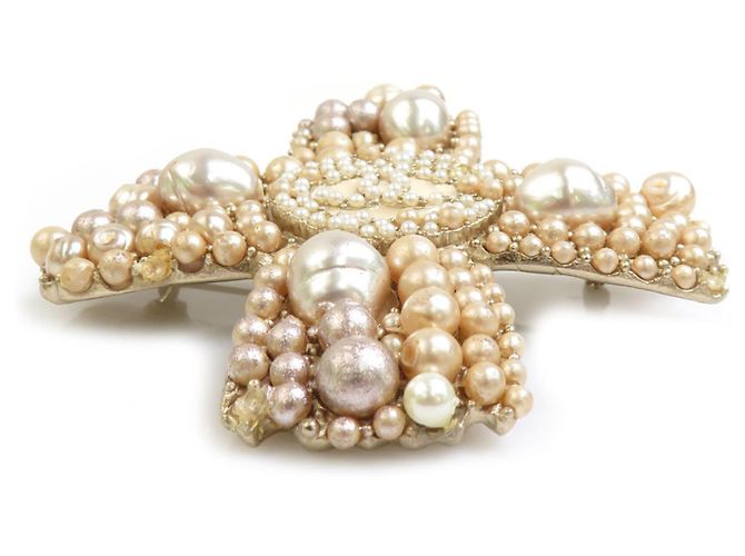 Chanel Goldbrosche mit Kunstperle Golden - Ansicht 2