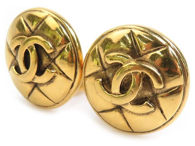 Timeless Vintage Gold Clip Ohrringe von Chanel Golden - Ansicht 2