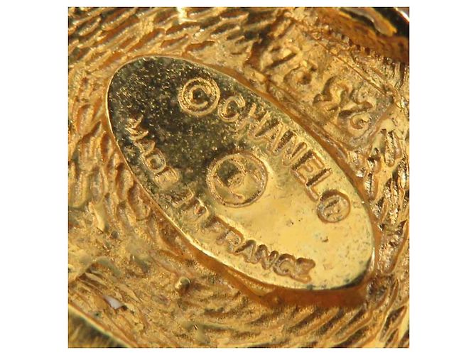Timeless Vintage Gold Clip Ohrringe von Chanel Golden - Ansicht 7