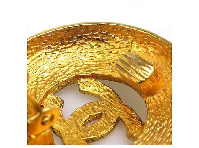 Timeless Vintage Gold Clip Ohrringe von Chanel Golden - Ansicht 11
