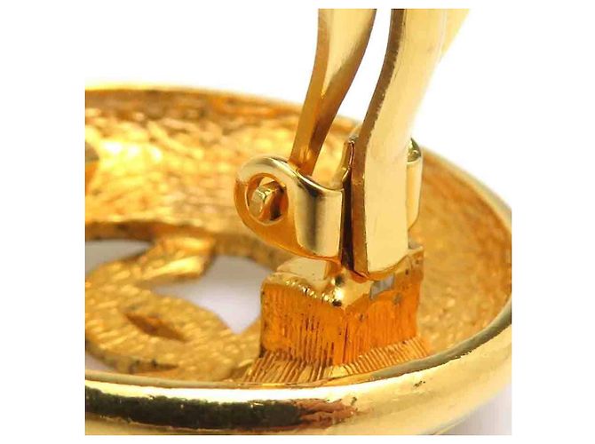 Timeless Vintage Gold Clip Ohrringe von Chanel Golden - Ansicht 12