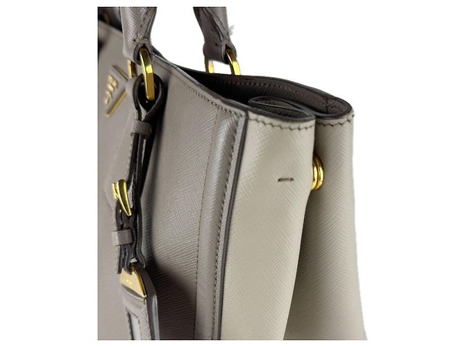 Borsa a spalla in pelle grigia Prada Marrone - vista 7