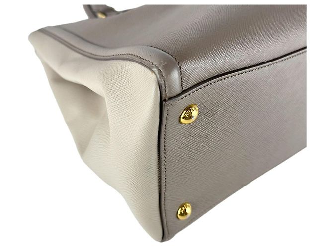 Borsa a spalla in pelle grigia Prada Marrone - vista 8