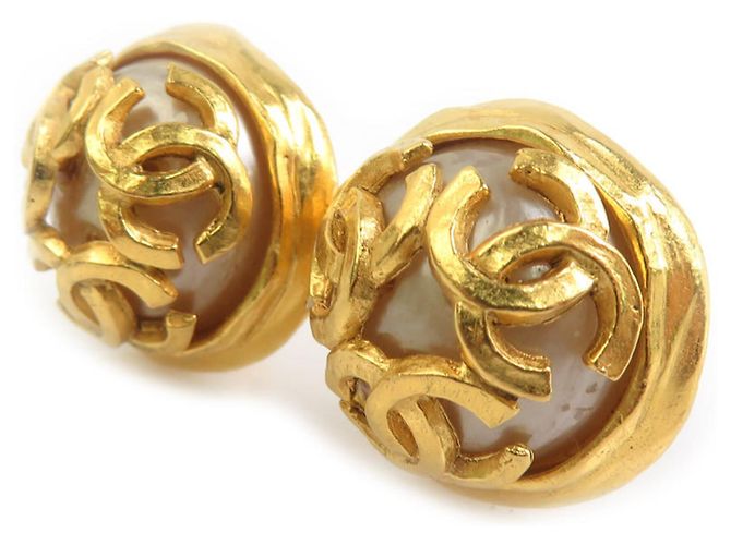 Timeless Vintage Metall Gold Clip Ohrringe von Chanel Golden - Ansicht 2