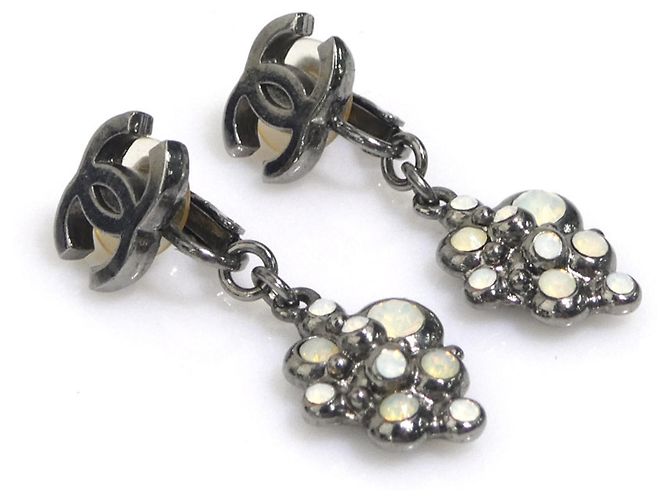 Orecchini a goccia in metallo gunmetal Chanel Metallico - vista 2