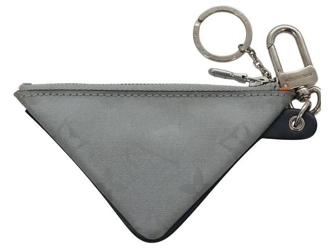 Louis Vuitton Porte cles satellite Canvas Silvery - view 2