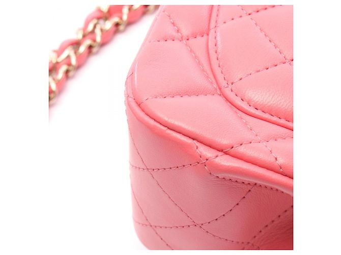 Borsa a Spalla Chanel Mini Matelassé in Pelle di Agnello Rosa - vista 10