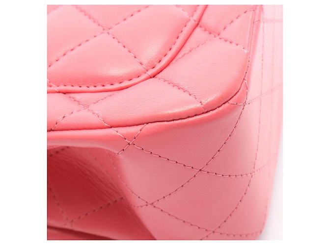 Borsa a Spalla Chanel Mini Matelassé in Pelle di Agnello Rosa - vista 11