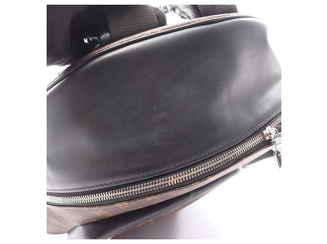 Zaino/borsa Louis Vuitton Josh NV Marrone Nero Monogramma - vista 5