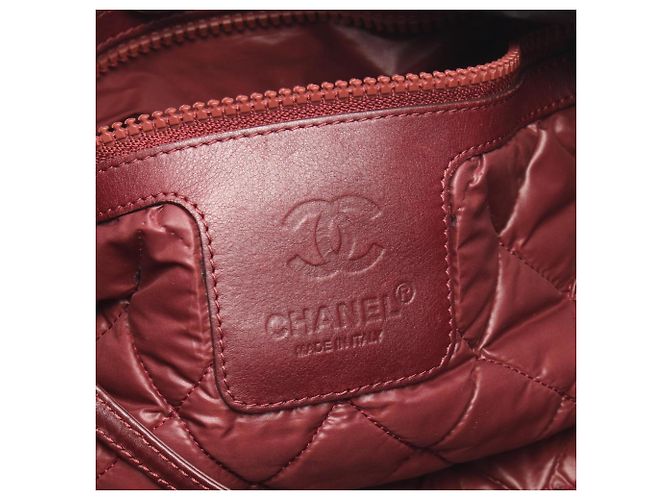 Borsa tote reversibile Chanel Coco Cocoon MM Nero Bordò - vista 4