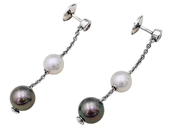 Orecchini Mikimoto, oro bianco, perle e diamanti. - vista 3