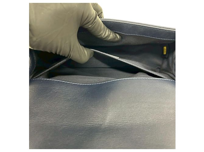 Borsa a spalla in pelle con catena Chanel Boy Coco Mark Blu navy - vista 10