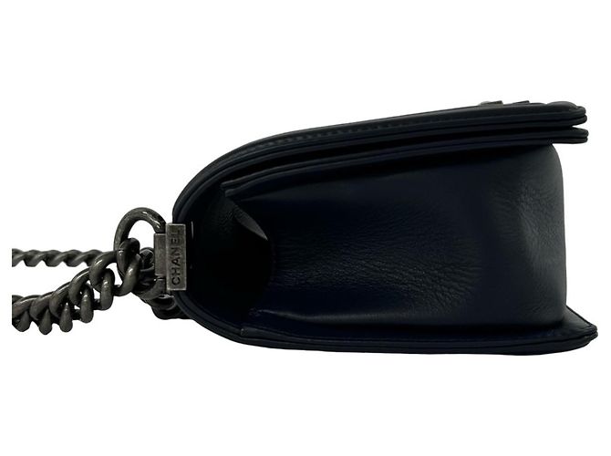 Borsa a spalla in pelle con catena Chanel Boy Coco Mark Blu navy - vista 5