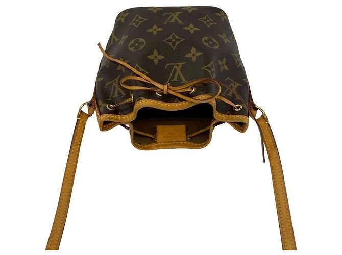 Noe Borsa a spalla mini Nano Noé con motivo logo Monogram Louis Vuitton Marrone - vista 4