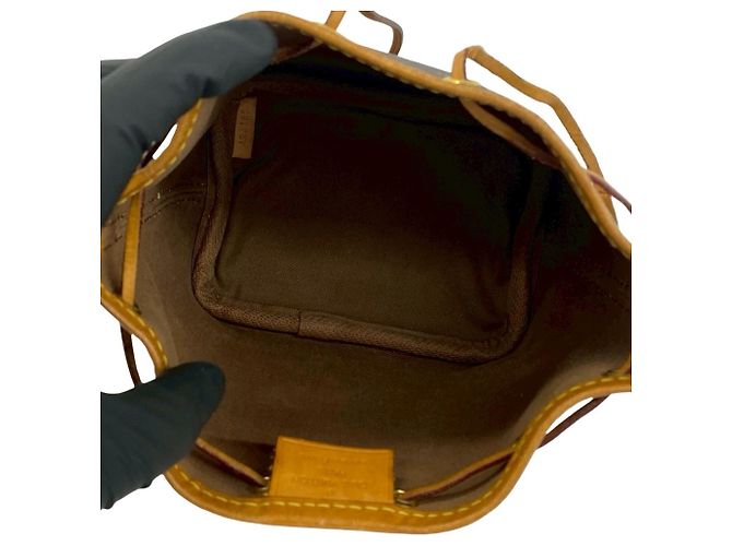 Noe Borsa a spalla mini Nano Noé con motivo logo Monogram Louis Vuitton Marrone - vista 9